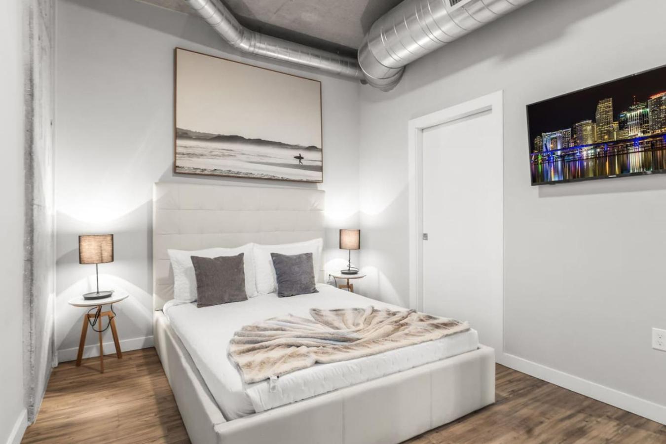 Modern 2 Bed Getaway Steps From Tropicana Field Sankt Petersburg Zewnętrze zdjęcie