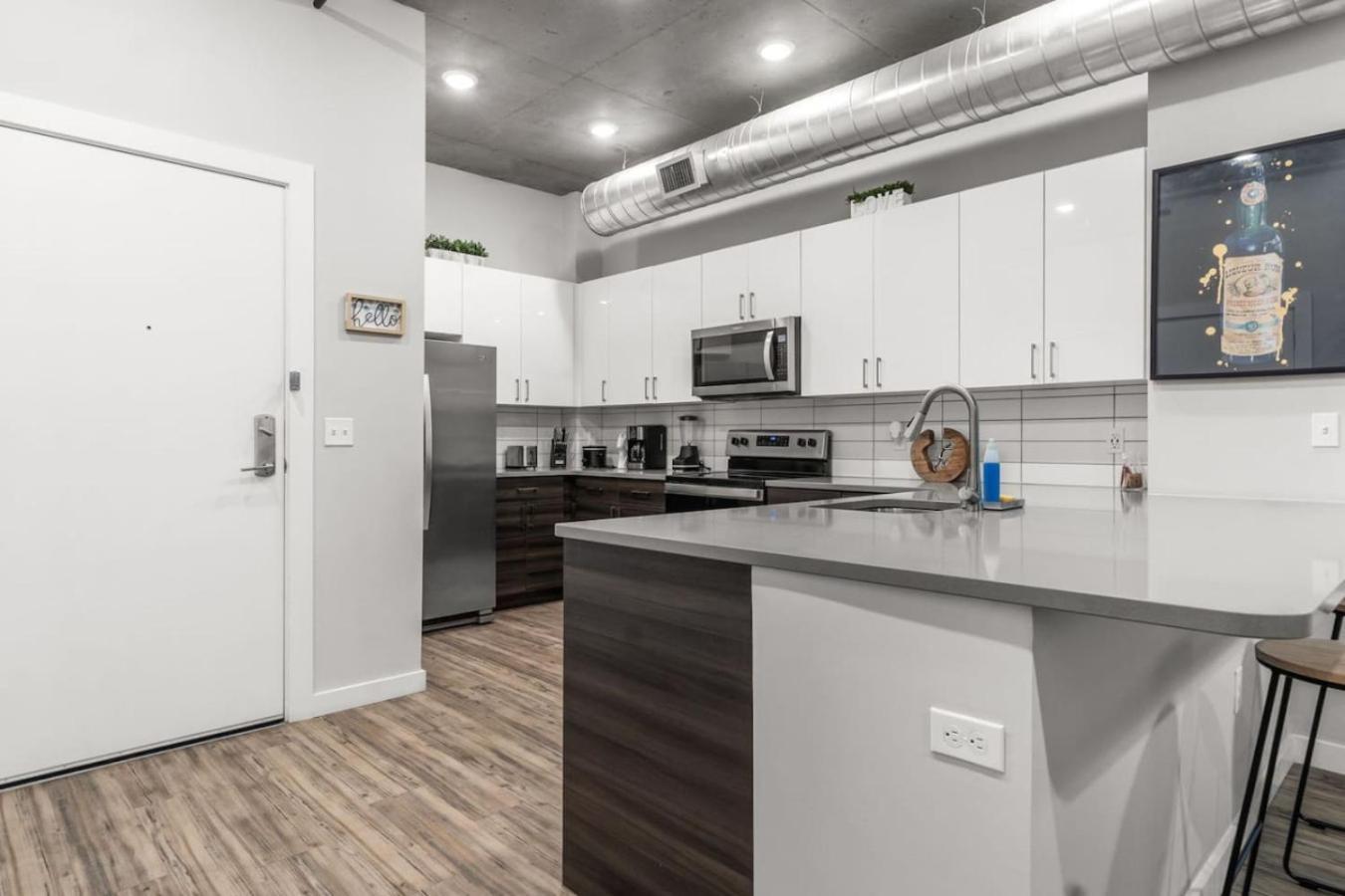 Modern 2 Bed Getaway Steps From Tropicana Field Sankt Petersburg Zewnętrze zdjęcie
