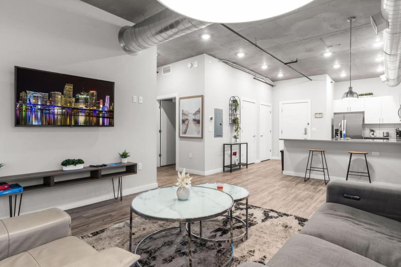 Modern 2 Bed Getaway Steps From Tropicana Field Sankt Petersburg Zewnętrze zdjęcie
